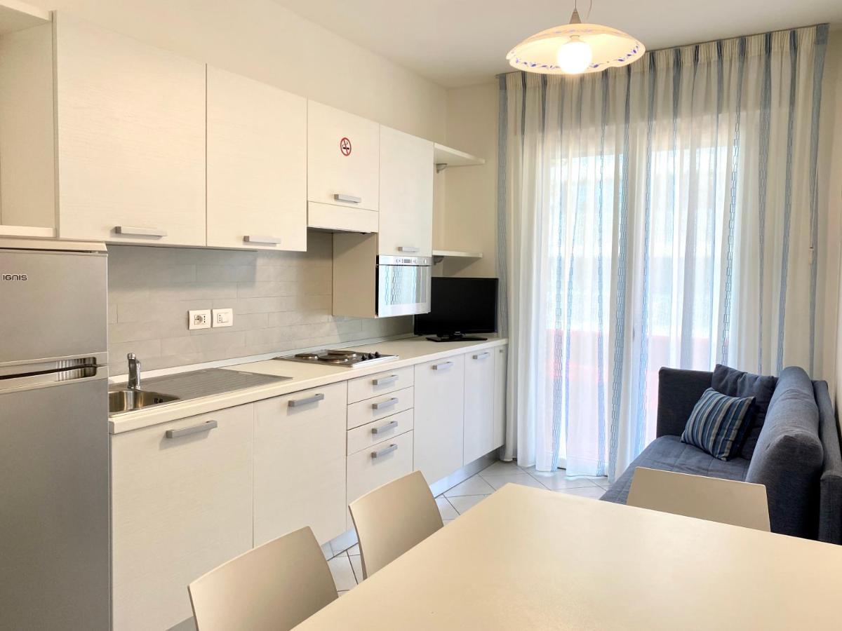 Artesi - Carraro Immobiliare Jesolo - Family Apartments ภายนอก รูปภาพ